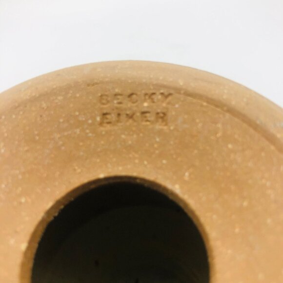 Vintage Becky Eiker Studio Pottery Ceramic Cheese Shaker and Cork Stopper Signed - Picture 7 of 9